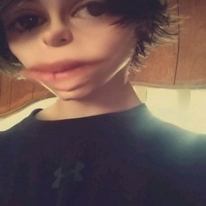 Meet your Posher, Dom